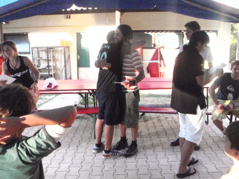 Village Camps International Summer Camp Ard&egrave;che, France 2019-07-26 https://www.villagecamps.com/journals_admin/images/77-34-Award hugs.jpg